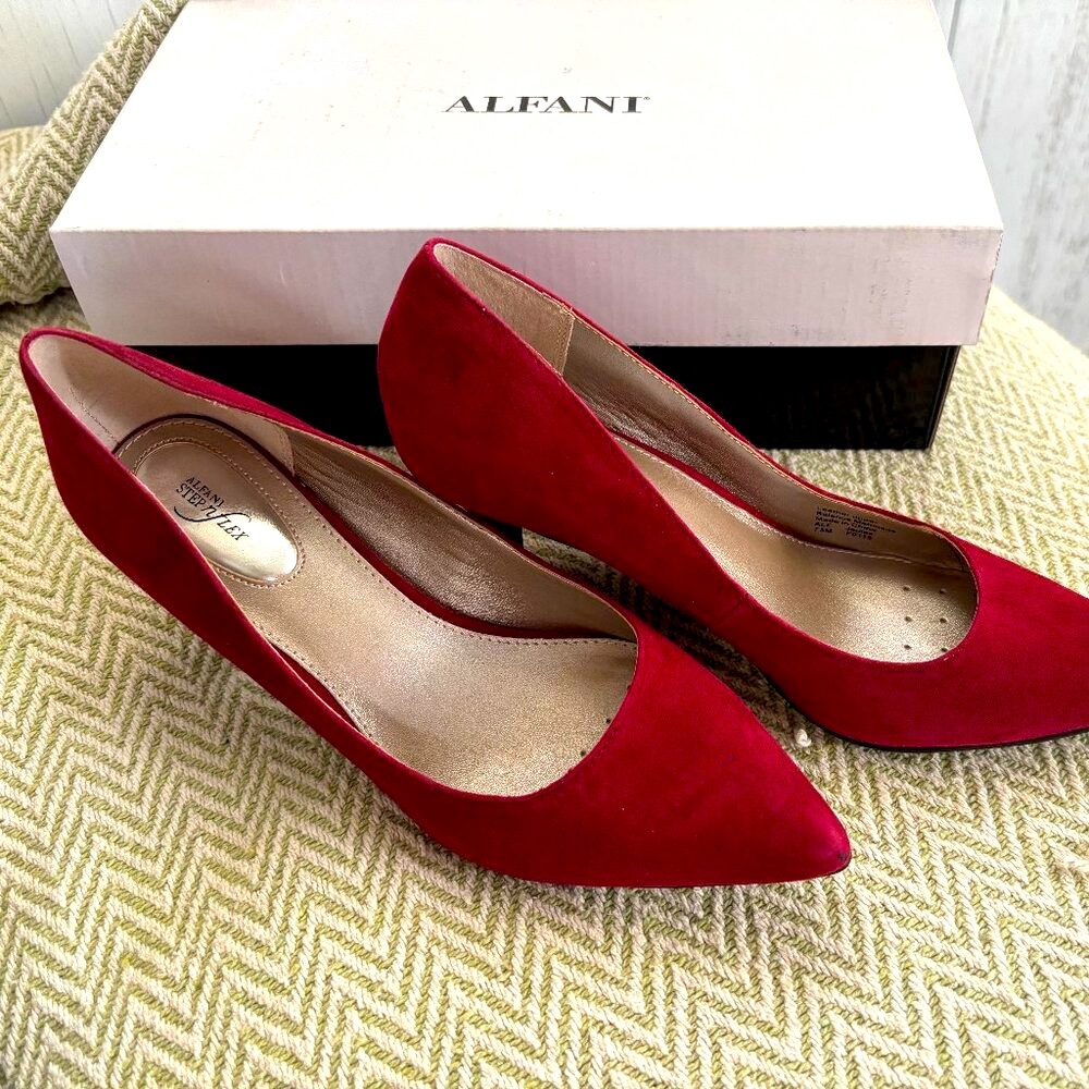 Alfani Jeules Leather Pointed Tow, Stepnflex Rosewood Velvet Stiletto (size 7.5)